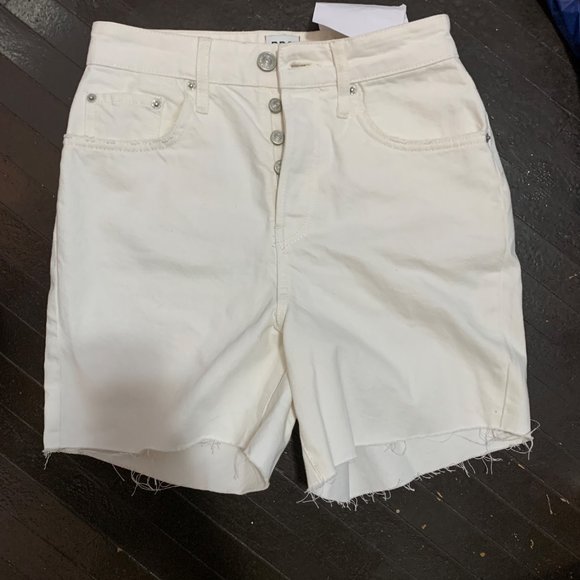 Size 27 BDG ‘90s Denim Short - Picture 3 of 5